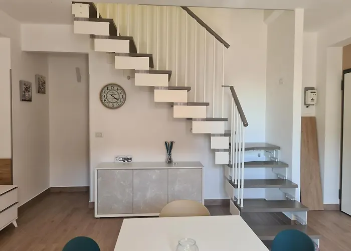 Al Quadrato Oda ve Kahvaltı 4*